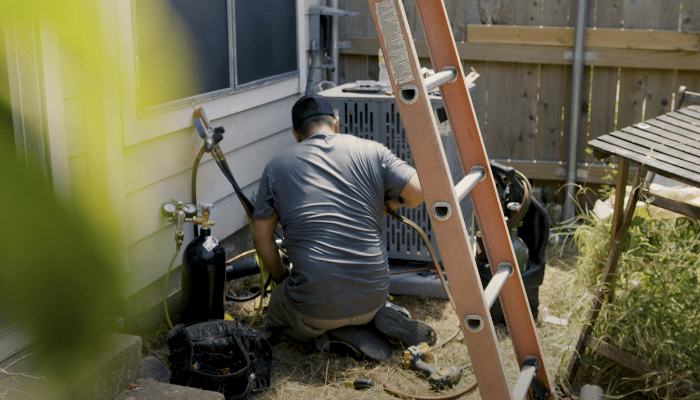 Smart Air Hvac Repair Ladder 1